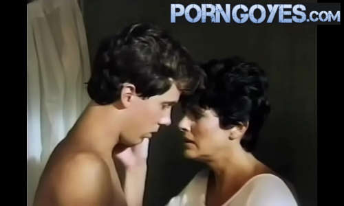 Classic Porn Step Mom Gives A Bath PornGoYes